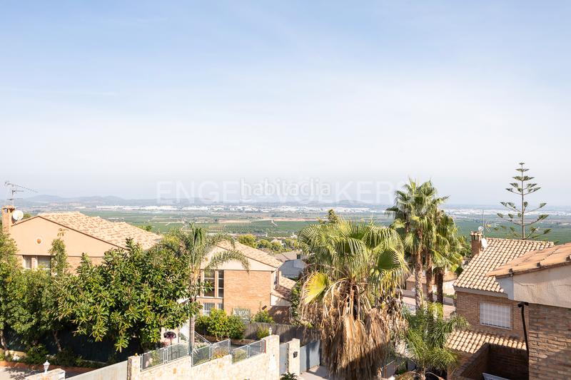 Foto cc0eba92-d7b5-400c-a7e1-1d0a1ff993fa. Casa diseño eterno y calidad superior en Sierra Perenchiza-Cumbres de Calicanto-Sto Domingo Chiva