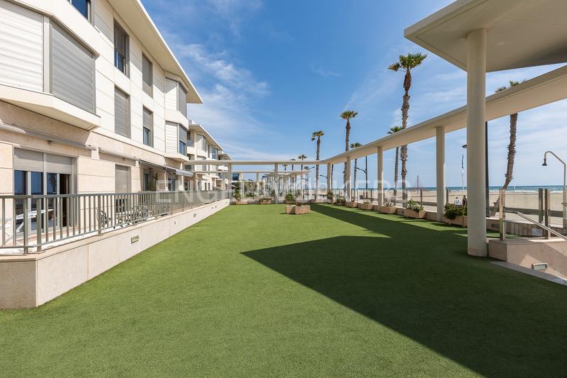 Foto 92dc00b7-89bc-409e-a108-1ab14296e6f2. Alquiler apartamento luminoso estudio en la playa de La Patacona en Alboraya