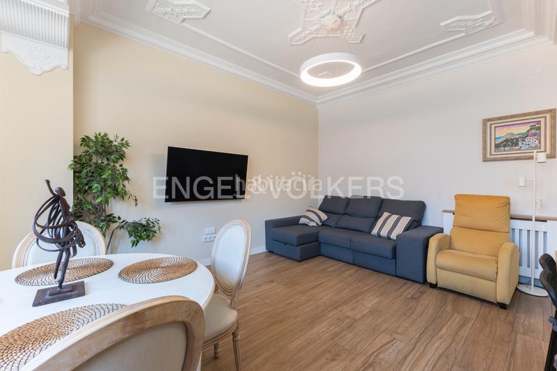 Foto 2a372d77-f756-469c-a53f-60f7a305c1c2. Alquiler apartamento espectacular vivienda de 140 m en Arrancapins en Valencia