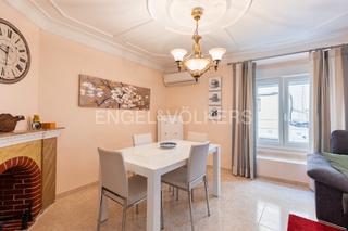 Appartement in Requena. Piso en venta en el corazón de requena reformado  ampliación per