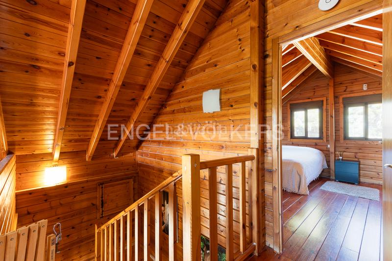 Foto 2a25442d-dbdb-4544-82f8-23c4b5e73809. Casa amb calefacció a Monserrat