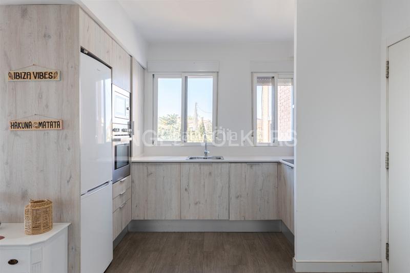 Foto 84a89357-b9c1-4cfb-94ce-12eace64a6e8. Apartamento excelente apartamento con vistas al mar en Sagunt