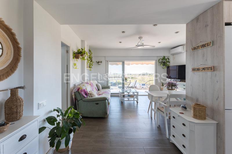 Foto b893c190-2976-468d-a6c0-dbf6a99e76e4. Apartamento excelente apartamento con vistas al mar en Sagunt