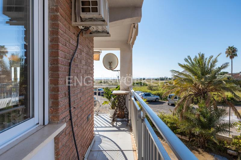 Foto d1889cca-9846-4386-83d4-92d3c9edaff2. Apartamento excelente apartamento con vistas al mar en Sagunt