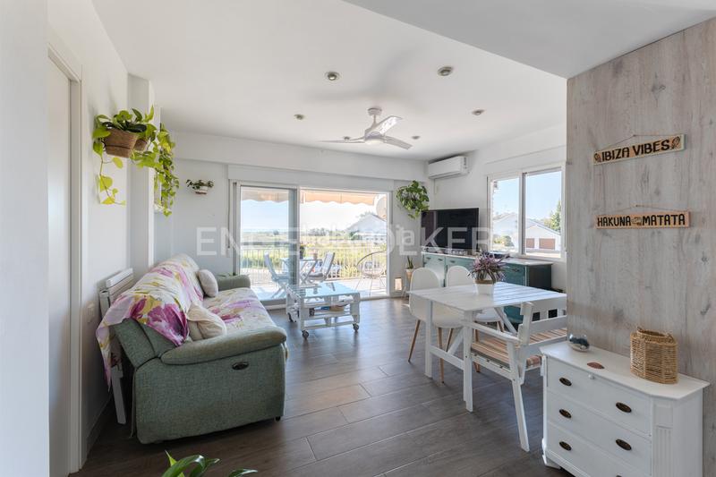 Foto edc9ac0b-9d2c-4c18-be38-e023e9ac5132. Apartamento excelente apartamento con vistas al mar en Sagunt