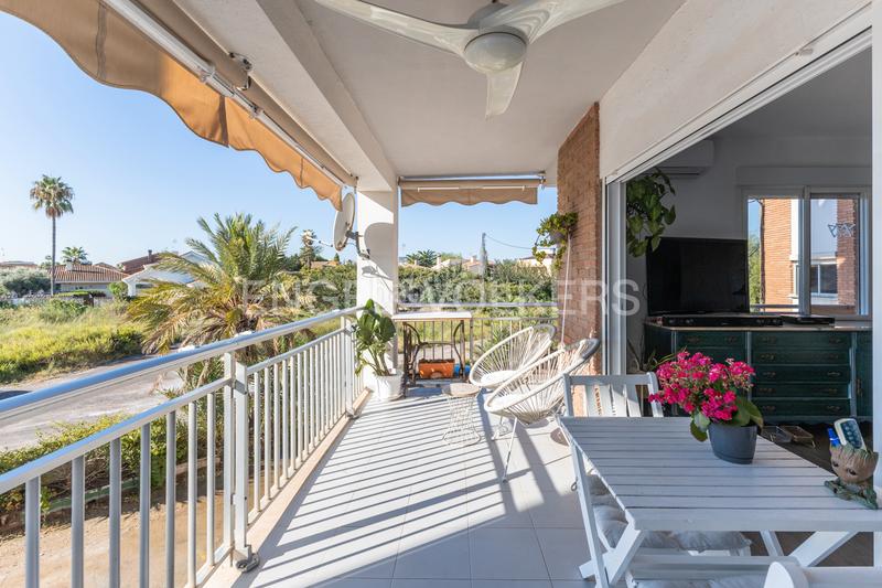 Foto f6734d90-7fbb-4b4f-9042-afcebf701aff. Apartamento excelente apartamento con vistas al mar en Sagunt