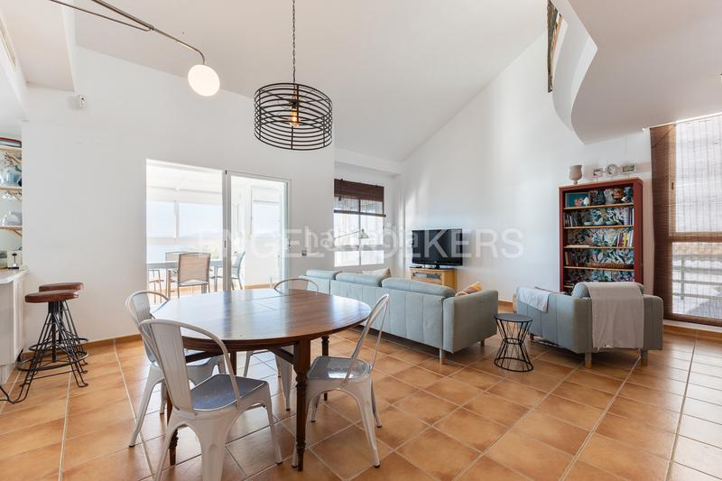 Foto 88d8c0f0-99a9-4a37-b83e-864697254f9f. Casa amb calefacció aparcament piscina a El Faro Cullera