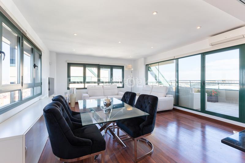 Foto 459d7c80-aa4c-4c30-a1d7-4af9708ad544. Àtic amb calefacció aparcament piscina a Ciutat de les Ciències i de les Arts - Justicia Valencia