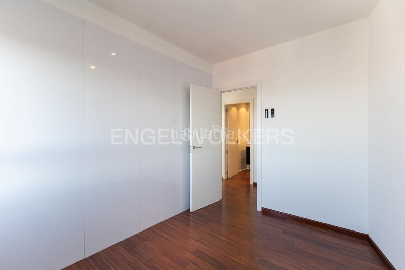 Foto a4ae4ffd-e213-4c1b-8b35-c94633f42569. Àtic amb calefacció aparcament piscina a Ciutat de les Ciències i de les Arts - Justicia Valencia