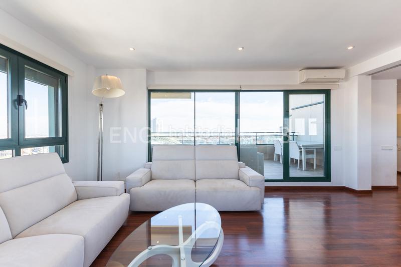 Foto afa499af-70de-455b-b20d-627f3777ccb1. Àtic amb calefacció aparcament piscina a Ciutat de les Ciències i de les Arts - Justicia Valencia