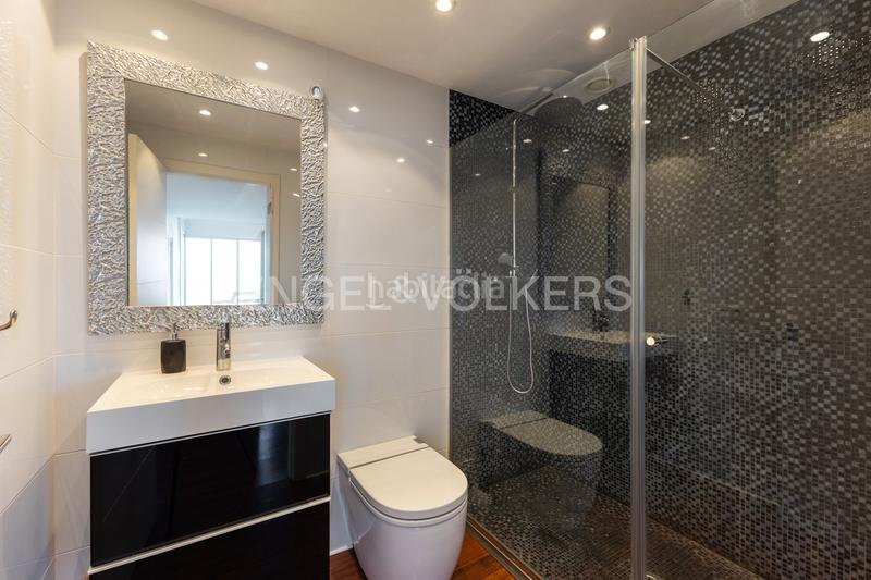 Foto b0b01214-2ea3-49e2-ba16-7091073503de. Àtic amb calefacció aparcament piscina a Ciutat de les Ciències i de les Arts - Justicia Valencia