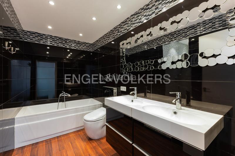 Foto cb8137d0-fc98-4e64-b402-5aae916402cd. Àtic amb calefacció aparcament piscina a Ciutat de les Ciències i de les Arts - Justicia Valencia