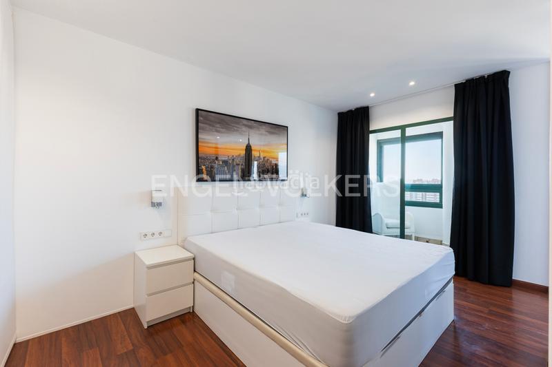 Foto f5b6cbaf-f8a1-45be-9a2a-4405c623b612. Àtic amb calefacció aparcament piscina a Ciutat de les Ciències i de les Arts - Justicia Valencia