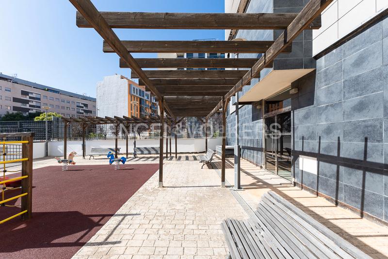 Foto 22c5ba59-388c-4cb1-ad02-494308dd358a. Apartament amb calefacció aparcament piscina a Parc Central Torrent