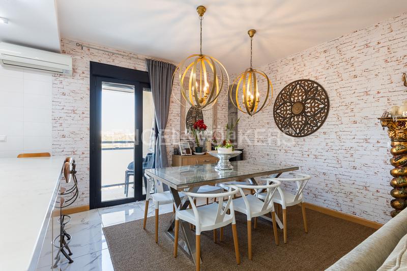 Foto 27eb8c18-121a-489b-b8fc-358846c0885e. Apartament amb calefacció aparcament piscina a Parc Central Torrent