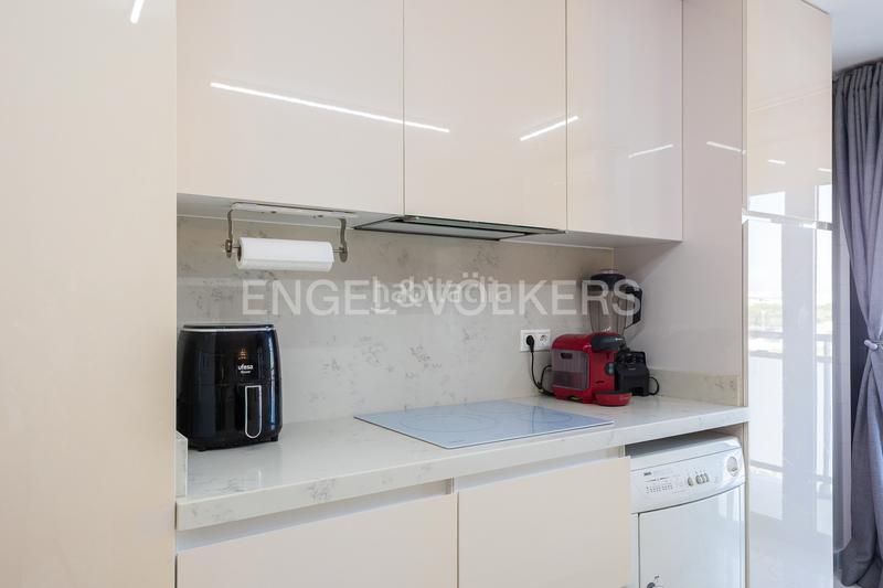 Foto c5e4205d-abcd-4da2-8fb7-2eb95136582a. Apartament amb calefacció aparcament piscina a Parc Central Torrent