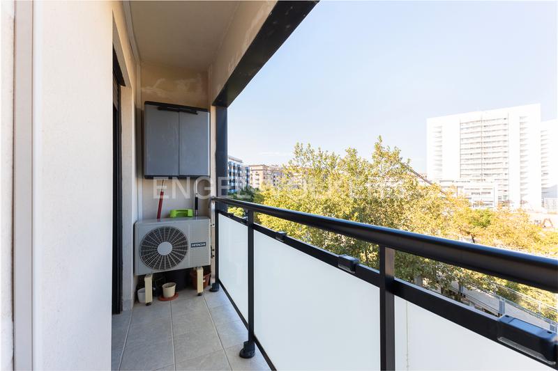 Foto e3751bda-593f-461b-aefb-1fe93e525666. Apartament amb calefacció aparcament piscina a Parc Central Torrent