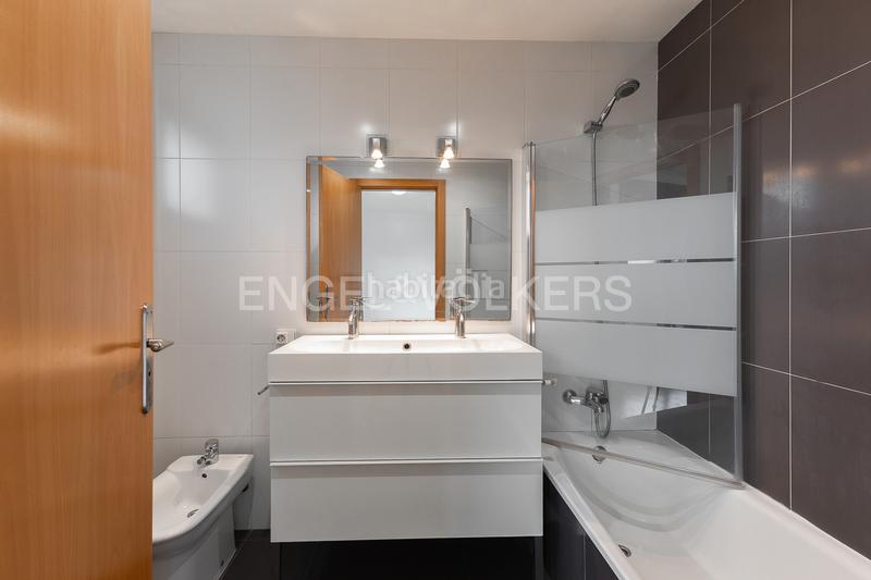 Foto 029953dc-22eb-41c9-b025-3b613f1b04d1. Piccolo appartamento con riscaldamento parcheggio in Valencia