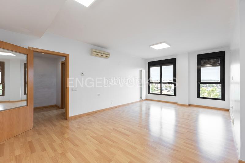 Foto 2278fb75-e468-44f0-8522-33bbf9d41d00. Piccolo appartamento con riscaldamento parcheggio in Valencia