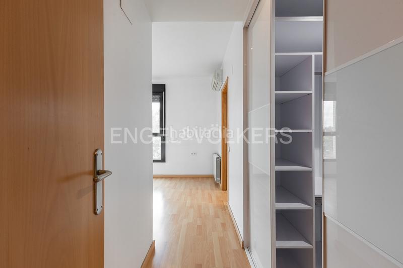 Foto 233ba12c-2d8d-435d-a44e-7b20866a5c2c. Piccolo appartamento con riscaldamento parcheggio in Valencia