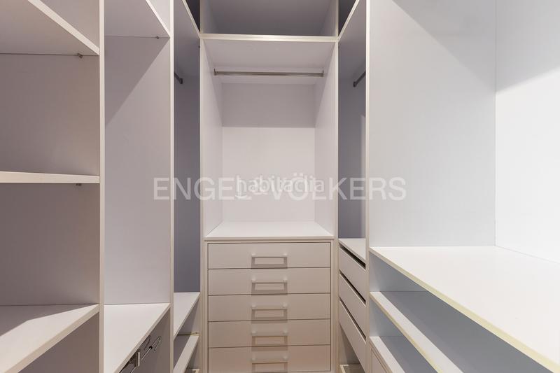 Foto 63281a79-ed8b-4398-bc54-d98b466a143a. Piccolo appartamento con riscaldamento parcheggio in Valencia