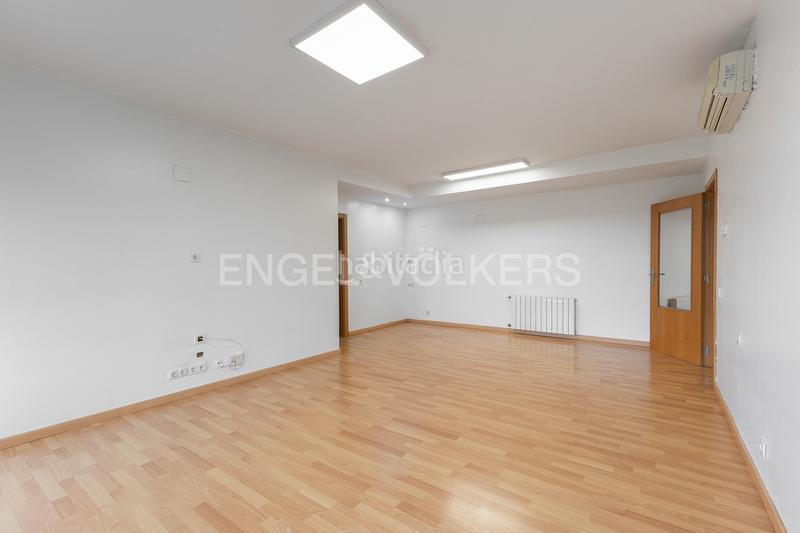 Foto b6fade2a-b4cf-4eb1-bc8d-15fb243af8b1. Piccolo appartamento con riscaldamento parcheggio in Valencia