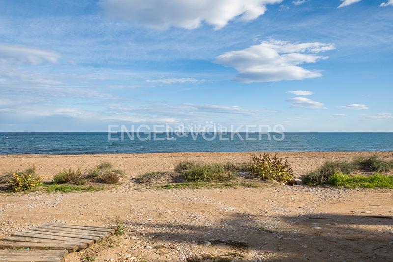 Foto 077a00e6-eb2f-4f76-acad-1fbef12e0c49. Apartamento moderno ático con vistas al mar en L'Almadrava - L'Estanyó Dénia