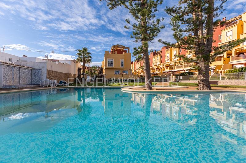 Foto 18b72b5a-2ed8-493e-9a98-b80093384718. Apartamento moderno ático con vistas al mar en L'Almadrava - L'Estanyó Dénia