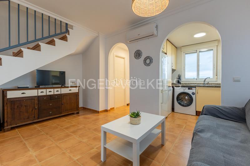 Foto 661c6fe6-771d-4475-aafe-ab7f98dc75a7. Apartamento moderno ático con vistas al mar en L'Almadrava - L'Estanyó Dénia