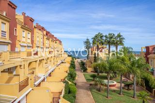 Apartamento en L'Almadrava - L'Estanyó. Moderno ático con vistas al mar