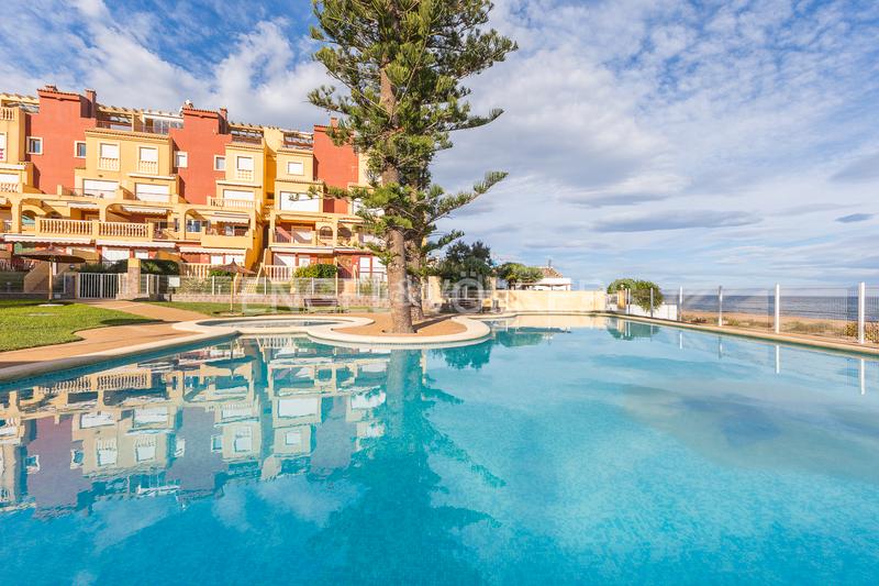 Foto bee96ac1-47fb-4f0e-88f6-4c8e1fe14c5c. Apartamento moderno ático con vistas al mar en L'Almadrava - L'Estanyó Dénia