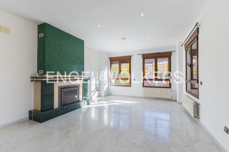 Foto 434508ee-10ac-4d9d-86b4-c3d53e8773b0. Affitto casa con riscaldamento parcheggio piscina in Torrent