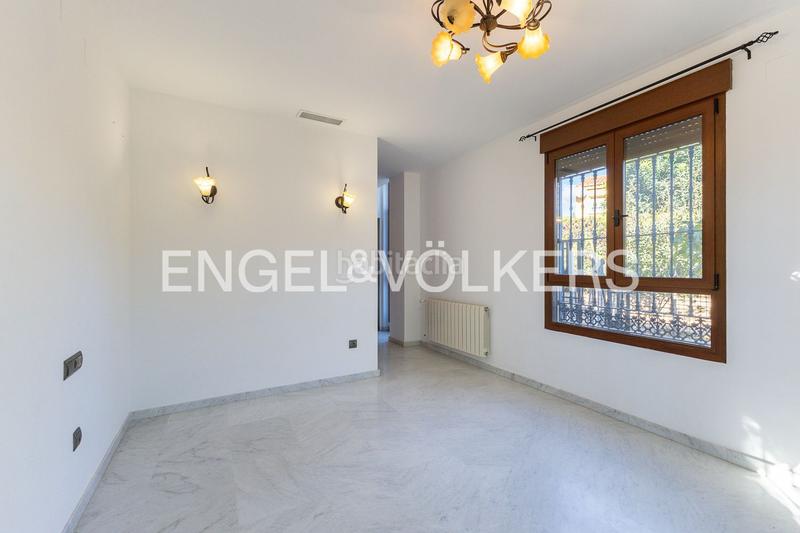 Foto f88b3629-ef82-4f96-adc1-63950e86153f. Affitto casa con riscaldamento parcheggio piscina in Torrent