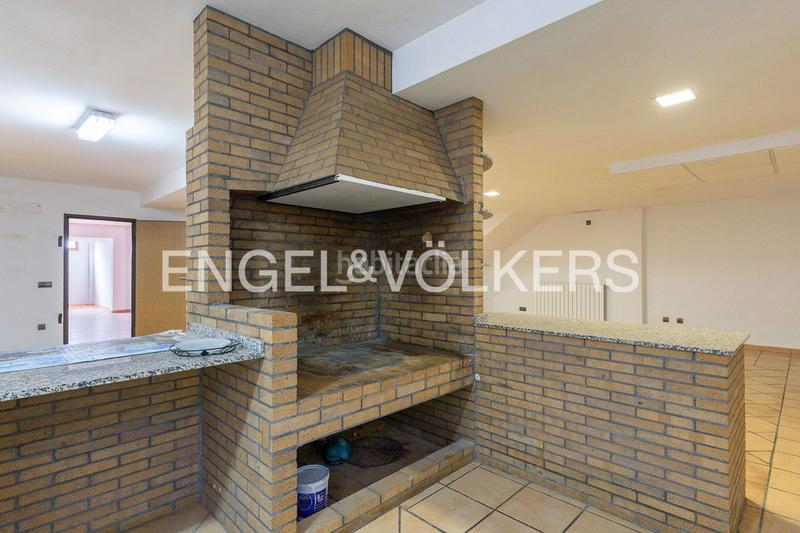 Foto 0198fd34-ea77-47b9-9dde-b6af5dd25d7e. Rent house with heating parking pool in El Vedat - Santa Apolonia Torrent