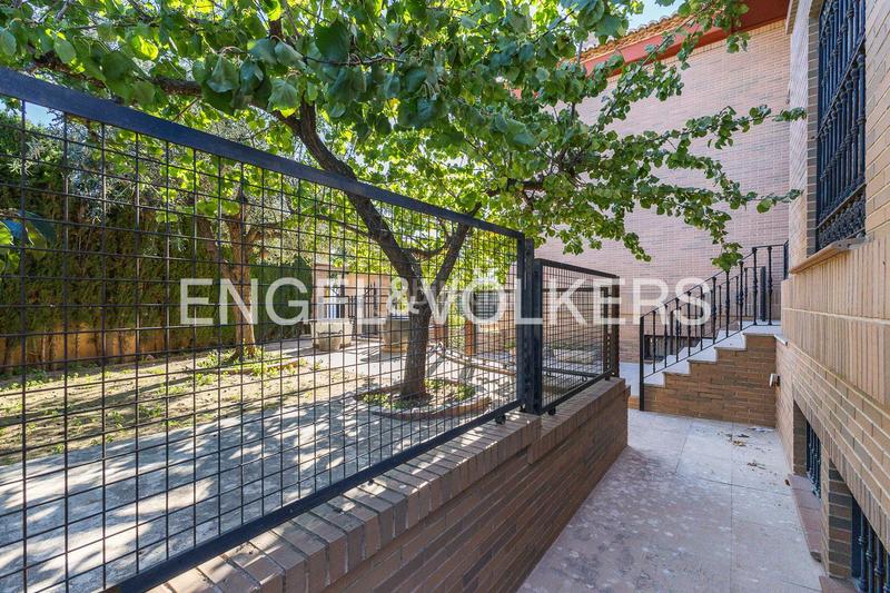 Foto 215c5bd9-e267-43d9-8525-6770962fdb80. Rent house with heating parking pool in El Vedat - Santa Apolonia Torrent