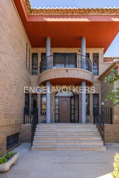 Foto 917eeedd-6f3f-45db-99eb-978361f3f02e. Rent house with heating parking pool in El Vedat - Santa Apolonia Torrent