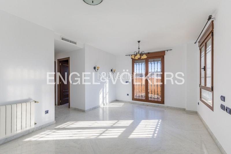 Foto b00a4762-25d5-458c-833b-d4589758f2c7. Rent house with heating parking pool in El Vedat - Santa Apolonia Torrent