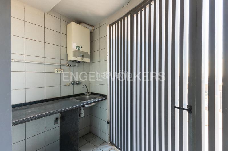 Foto 074f281c-4b6f-4cf5-af8f-9390da75430c. Attico con riscaldamento parcheggio piscina in Sant Pau Valencia