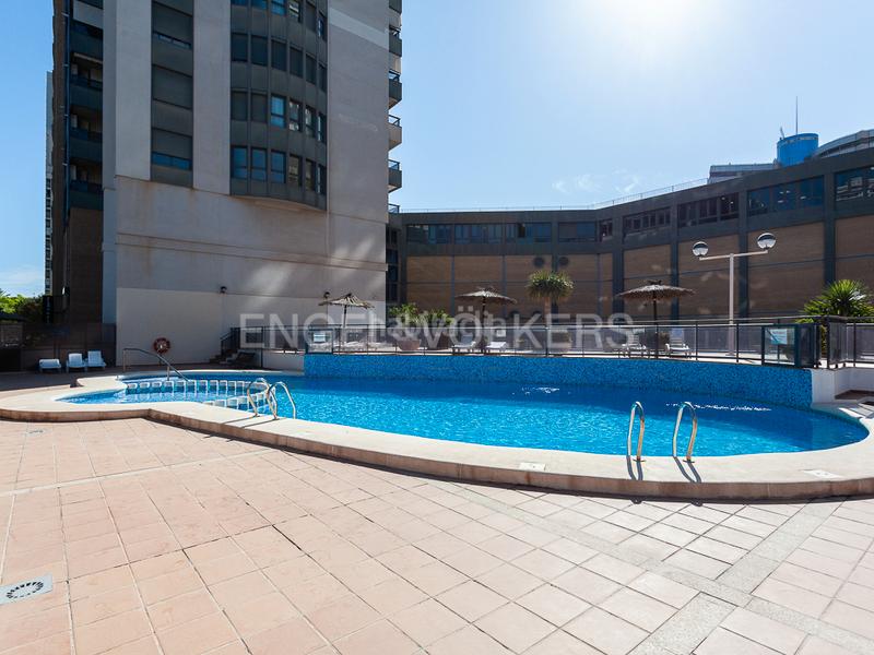 Foto 2dd83cc3-5419-495c-a11d-0c77d99c1ccd. Attico con riscaldamento parcheggio piscina in Sant Pau Valencia