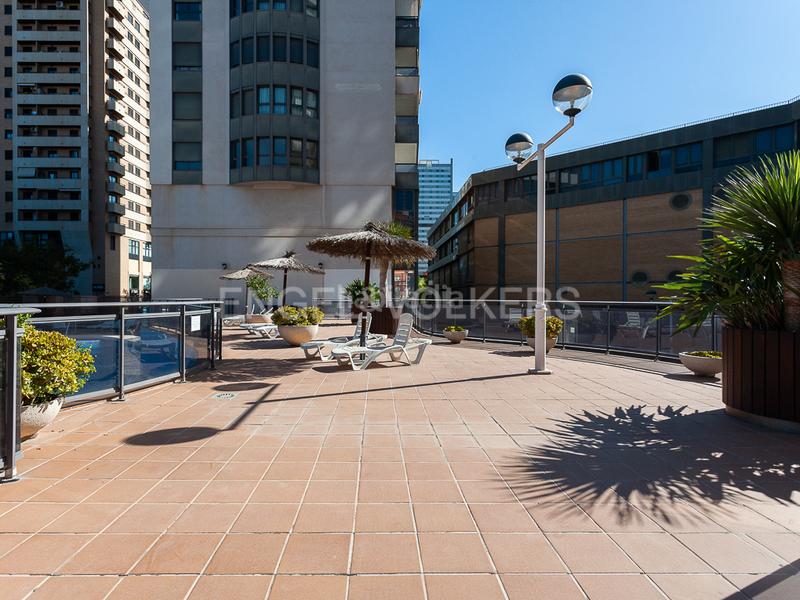 Foto 2f3eee25-cb69-4501-b074-5ee005b5ba23. Attico con riscaldamento parcheggio piscina in Sant Pau Valencia