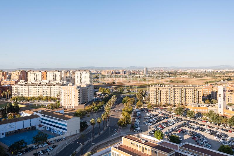 Foto 60b03ce7-032e-4201-aa4f-86ebb06d5222. Attico con riscaldamento parcheggio piscina in Sant Pau Valencia