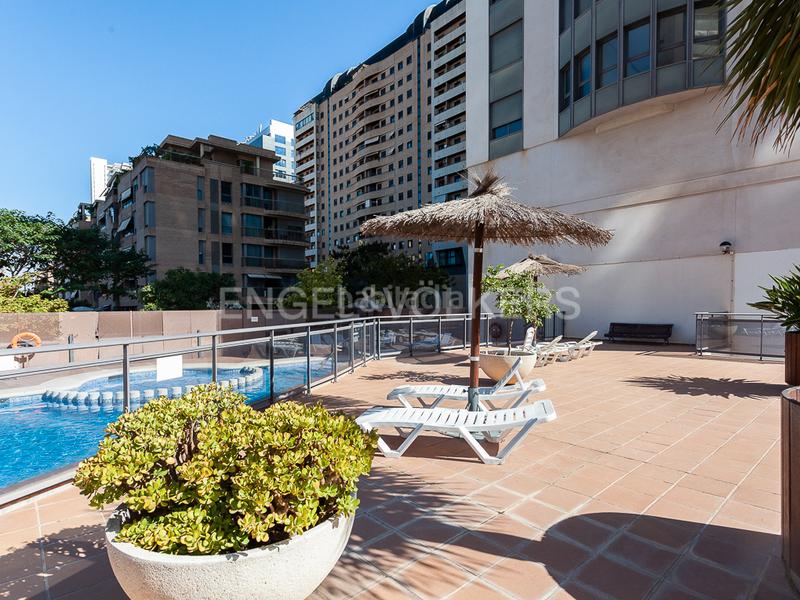 Foto 758e1209-0095-4fcc-9d0f-1e9c6522ff7f. Attico con riscaldamento parcheggio piscina in Sant Pau Valencia