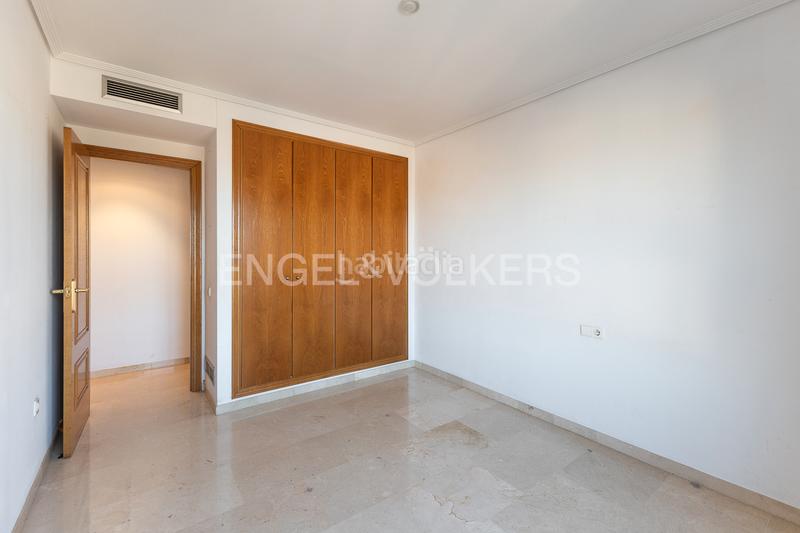 Foto 79e5f4b3-8416-4fde-a271-18797dff15b4. Attico con riscaldamento parcheggio piscina in Sant Pau Valencia