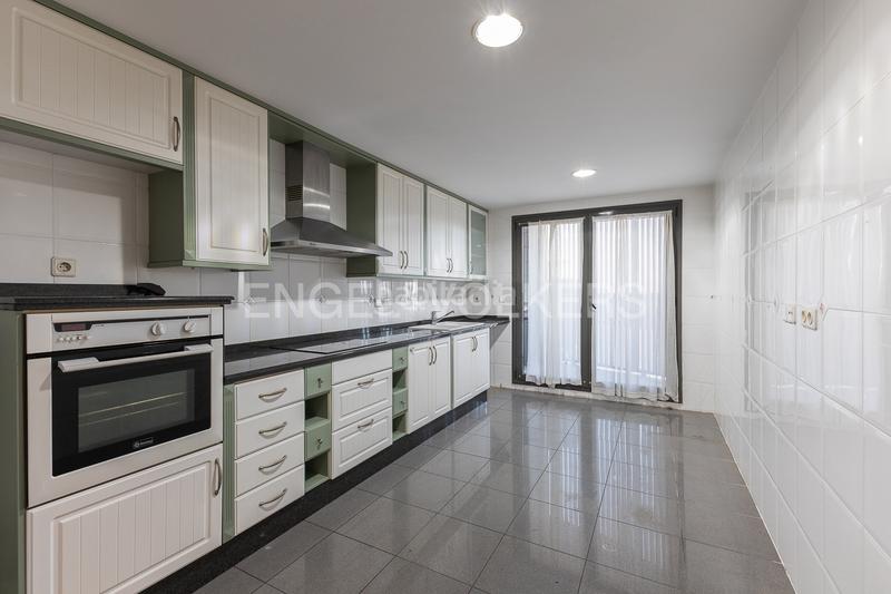 Foto 86c31b7e-d805-4922-aaae-b7ab9ccb3041. Attico con riscaldamento parcheggio piscina in Sant Pau Valencia