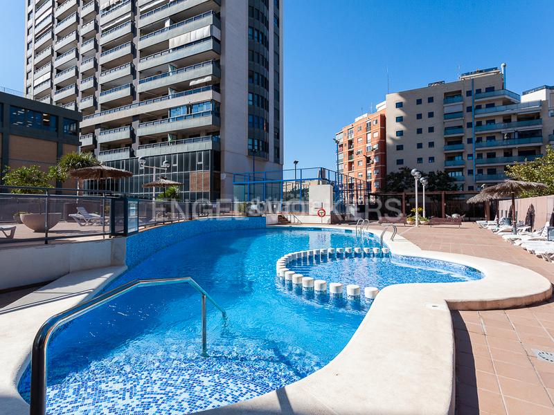 Foto ade68a9e-3001-493b-8b0f-69c2ce5fcb97. Attico con riscaldamento parcheggio piscina in Sant Pau Valencia