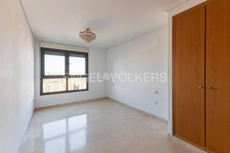 Foto d42d8c7d-a898-4880-b2f7-f854cbc1022b. Attico con riscaldamento parcheggio piscina in Sant Pau Valencia