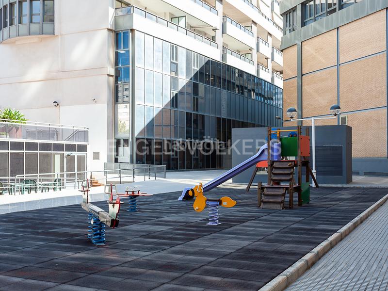 Foto f1912f63-0de5-4305-8ed4-4f31deaf502d. Attico con riscaldamento parcheggio piscina in Sant Pau Valencia