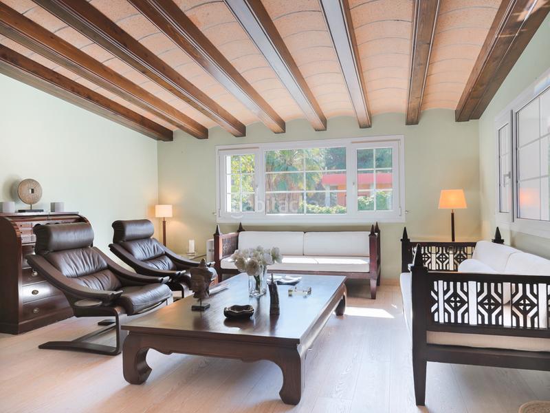 Foto f9df8e59-adad-48b2-b3e7-9055dad005d5. Rent house with heating parking pool in Godella