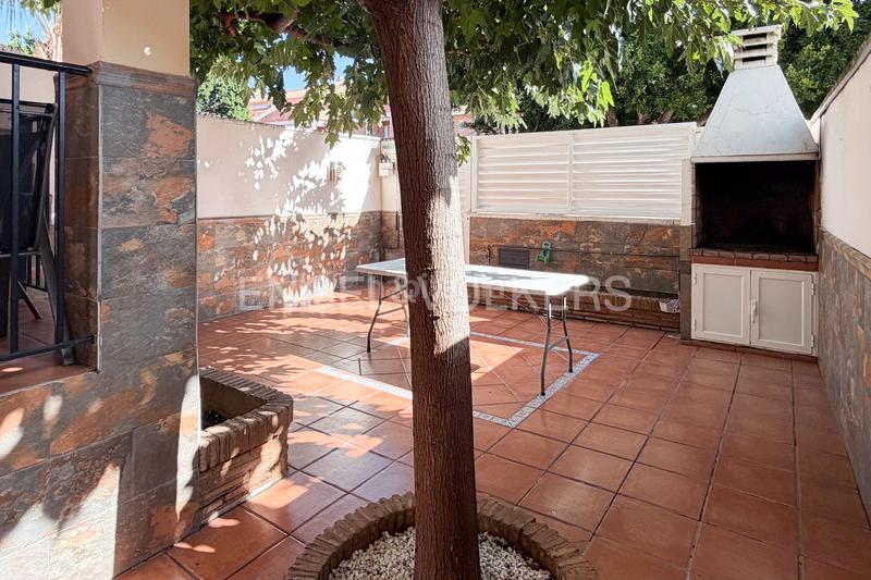 Foto 1363f582-fc15-4cc1-bb48-f633d87e1bd5. Affitto casa con riscaldamento in San Antonio de Benagéber