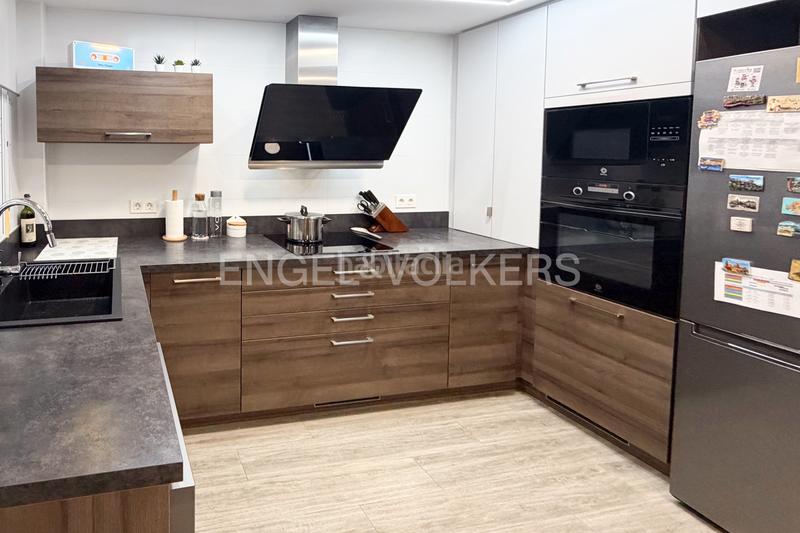 Foto 14a4fa81-3ada-4e3e-8649-c5a4a620d4b9. Affitto casa con riscaldamento in San Antonio de Benagéber